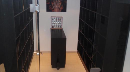 weinregale-auf-zwei-seiten