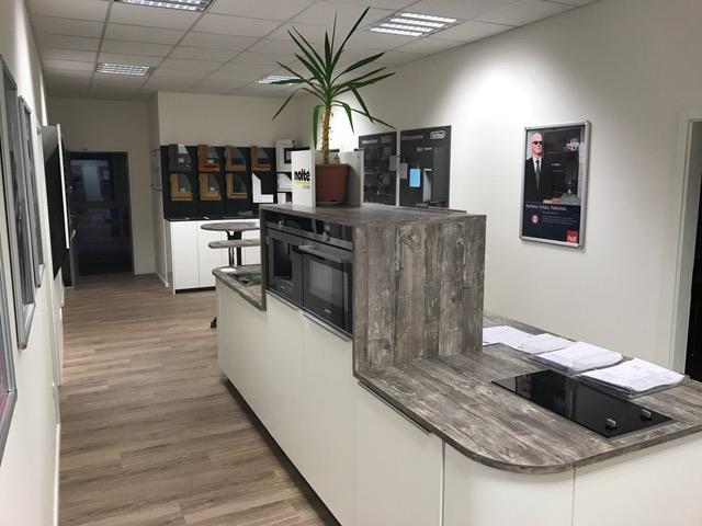 kuecheninsel-fuer-das-buero