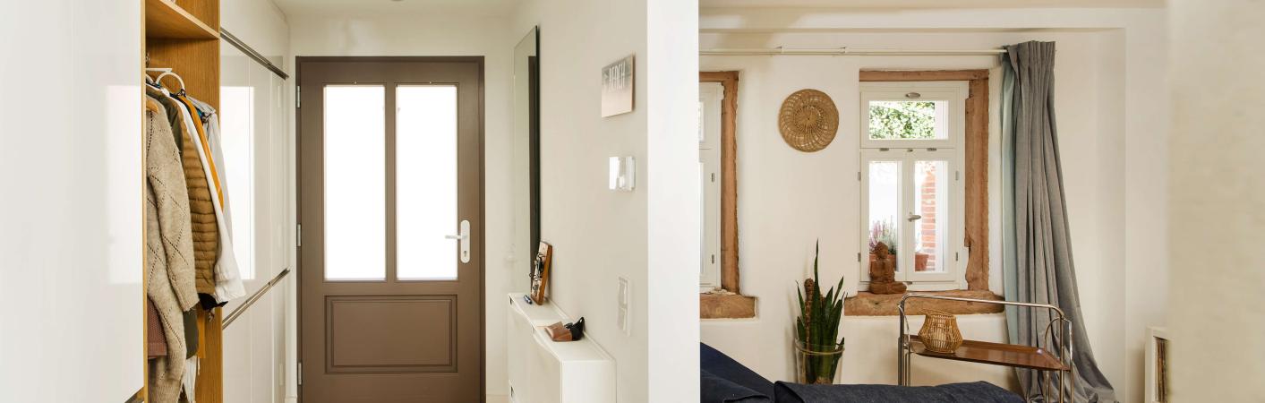 Denkmal Haustür von PaX in Dieburg